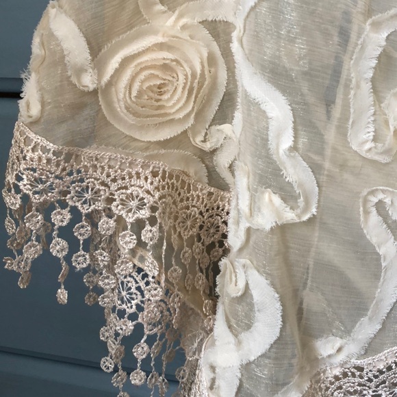 Shawl Scarf - Picture 2 of 6